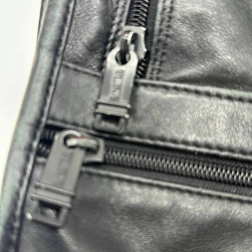 Tumi Black Super Soft Leather Briefcase BP6641B